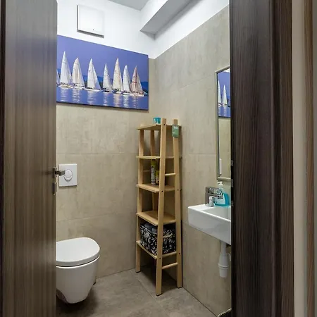 Side Luxury Steps To The Lela - Happy *